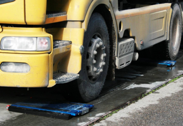 use scales to weigh semi trucks